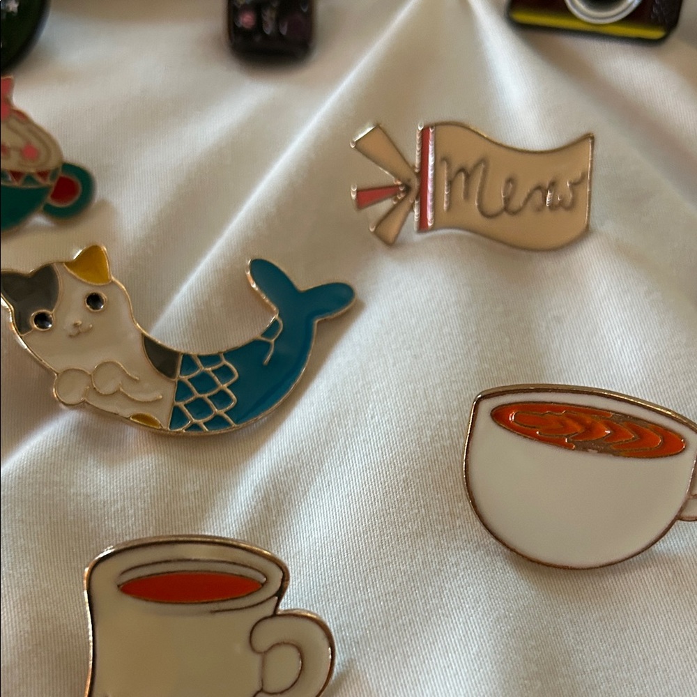 Assorted Enamel Pins - Picture 4 of 7